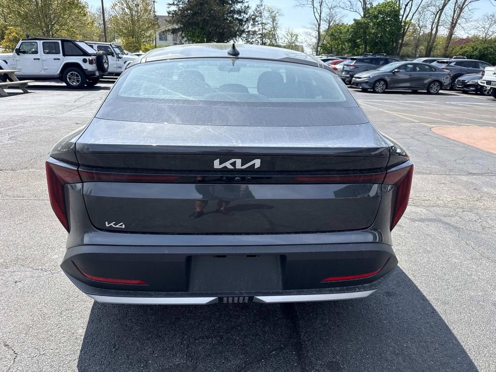 New 2026 Kia K4 FWD image 3