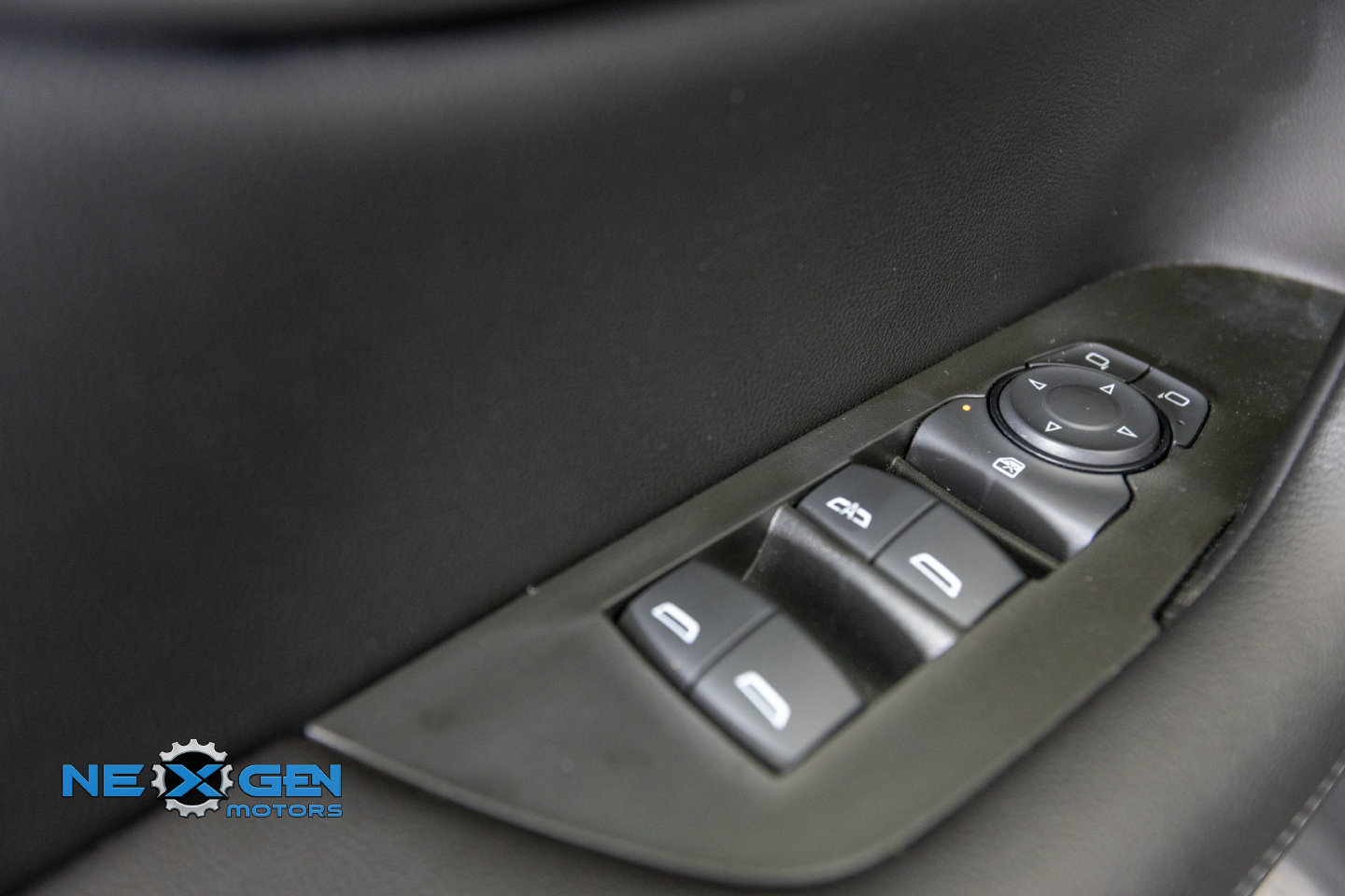 Used 2021 Chevrolet Blazer LT FWD image 15