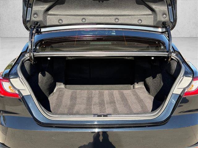 Used 2026 Toyota Camry SE w/ Convenience Package FWD image 5