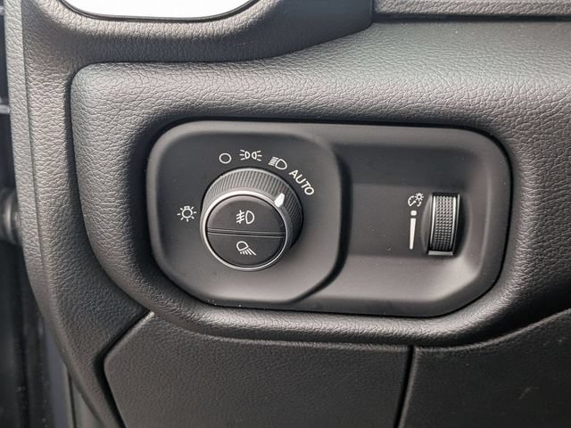 New 2026 RAM 5500 4x4 Crew Cab image 17
