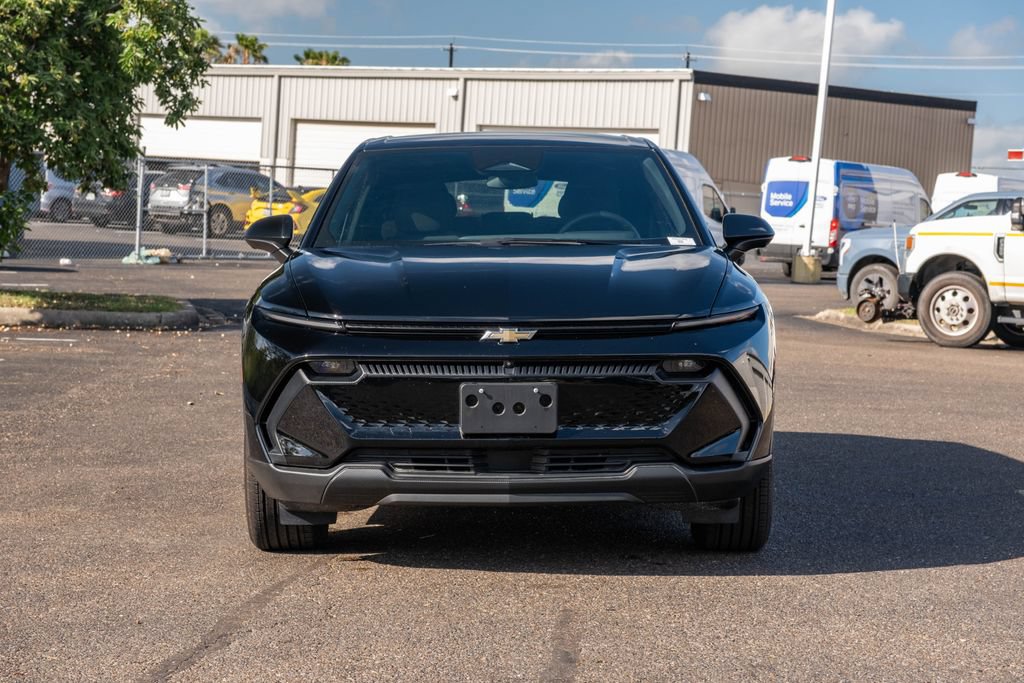 Used 2025 Chevrolet Equinox EV LT w/ Comfort Package FWD image 2