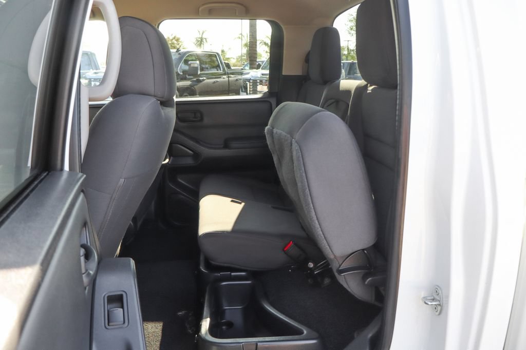 Used 2022 Nissan Frontier S w/ Technology Package RWD image 39