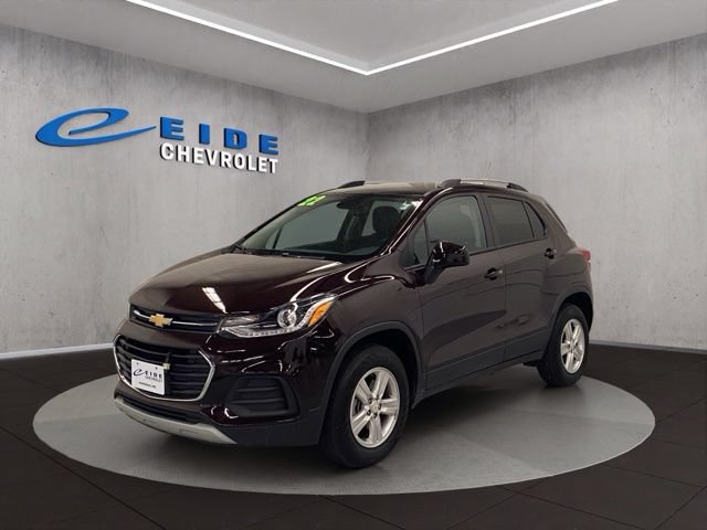 Used 2022 Chevrolet Trax LT w/ LT Convenience Package AWD/4WD image 10