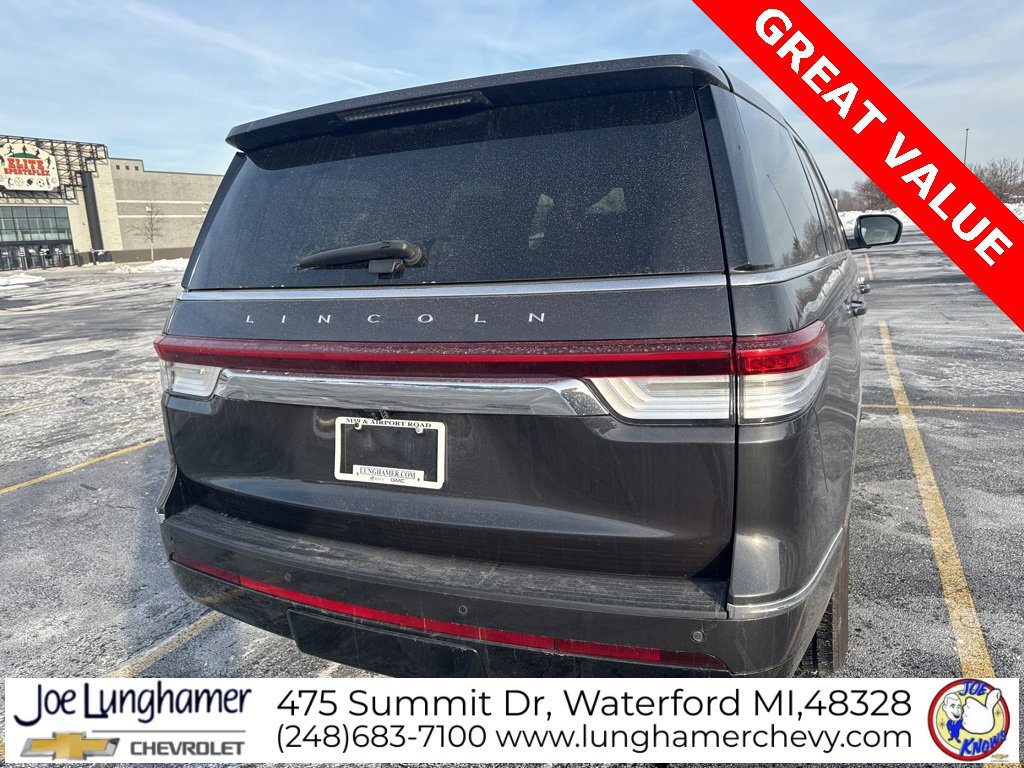 Used 2023 Lincoln Navigator Reserve image 4