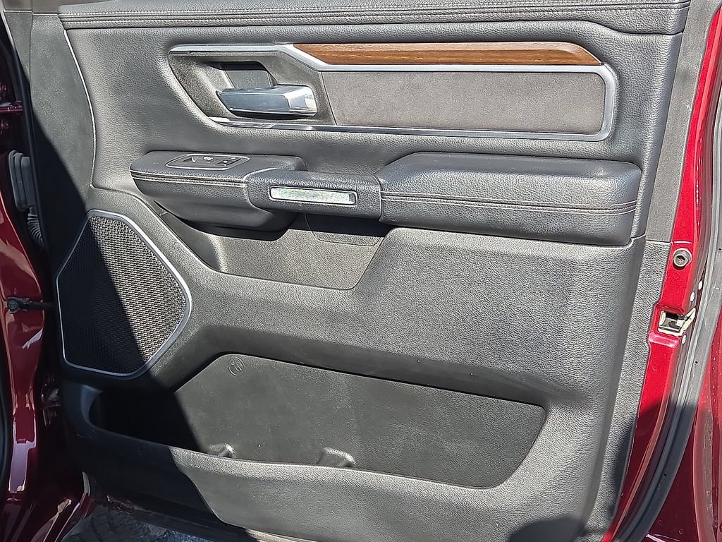 Used 2021 RAM 1500 Laramie RWD image 16