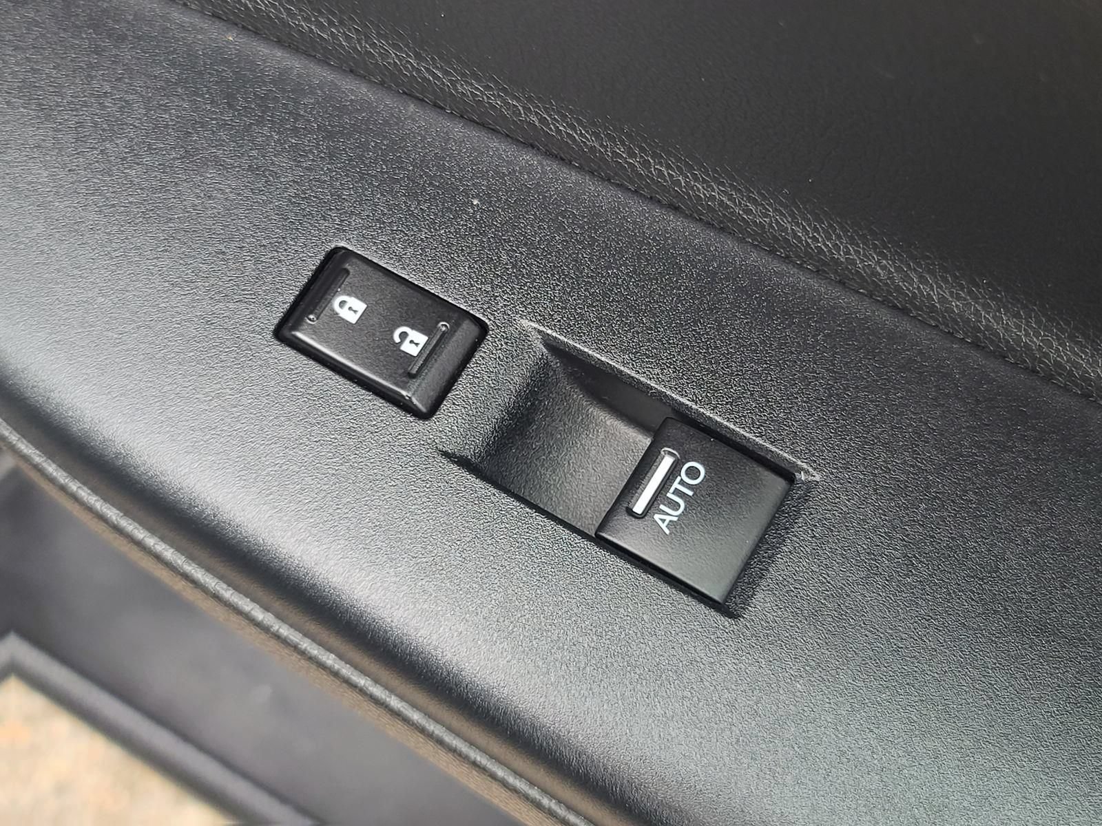 Used 2015 Honda Accord EX-L image 22