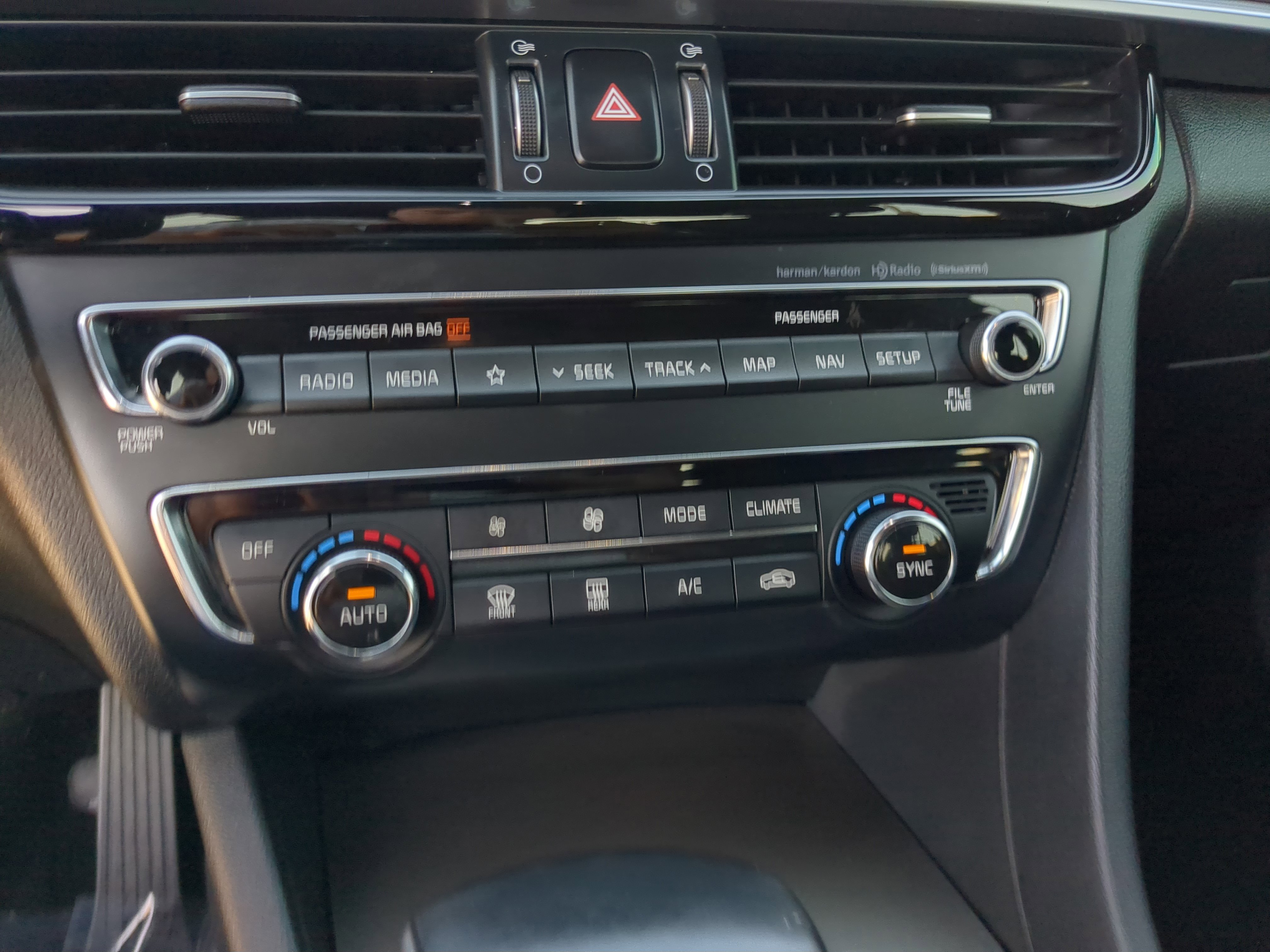 Certified 2019 Kia Optima SX w/ SX Limited (Black) Package image 23