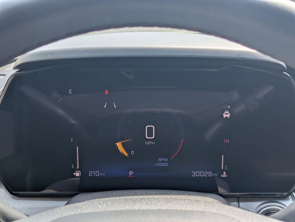 Used 2025 Chevrolet Trax LT w/ LT Convenience Package image 16