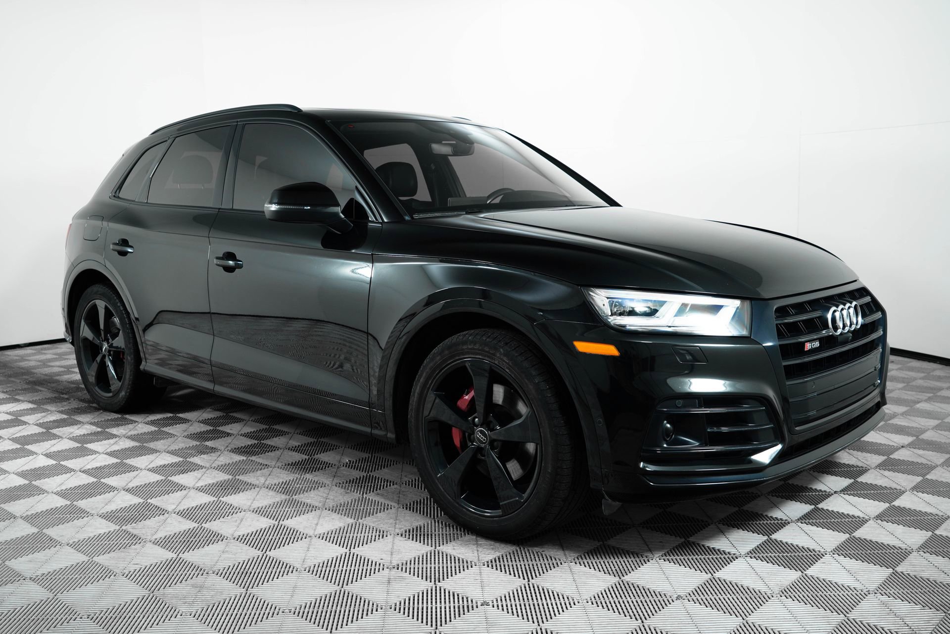 Used 2020 Audi SQ5 Prestige w/ Prestige Package