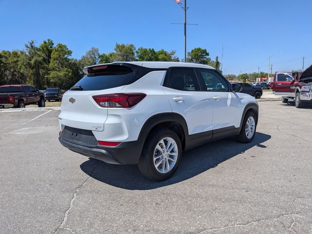 Used 2026 Chevrolet TrailBlazer LS w/ LS Convenience Package image 3