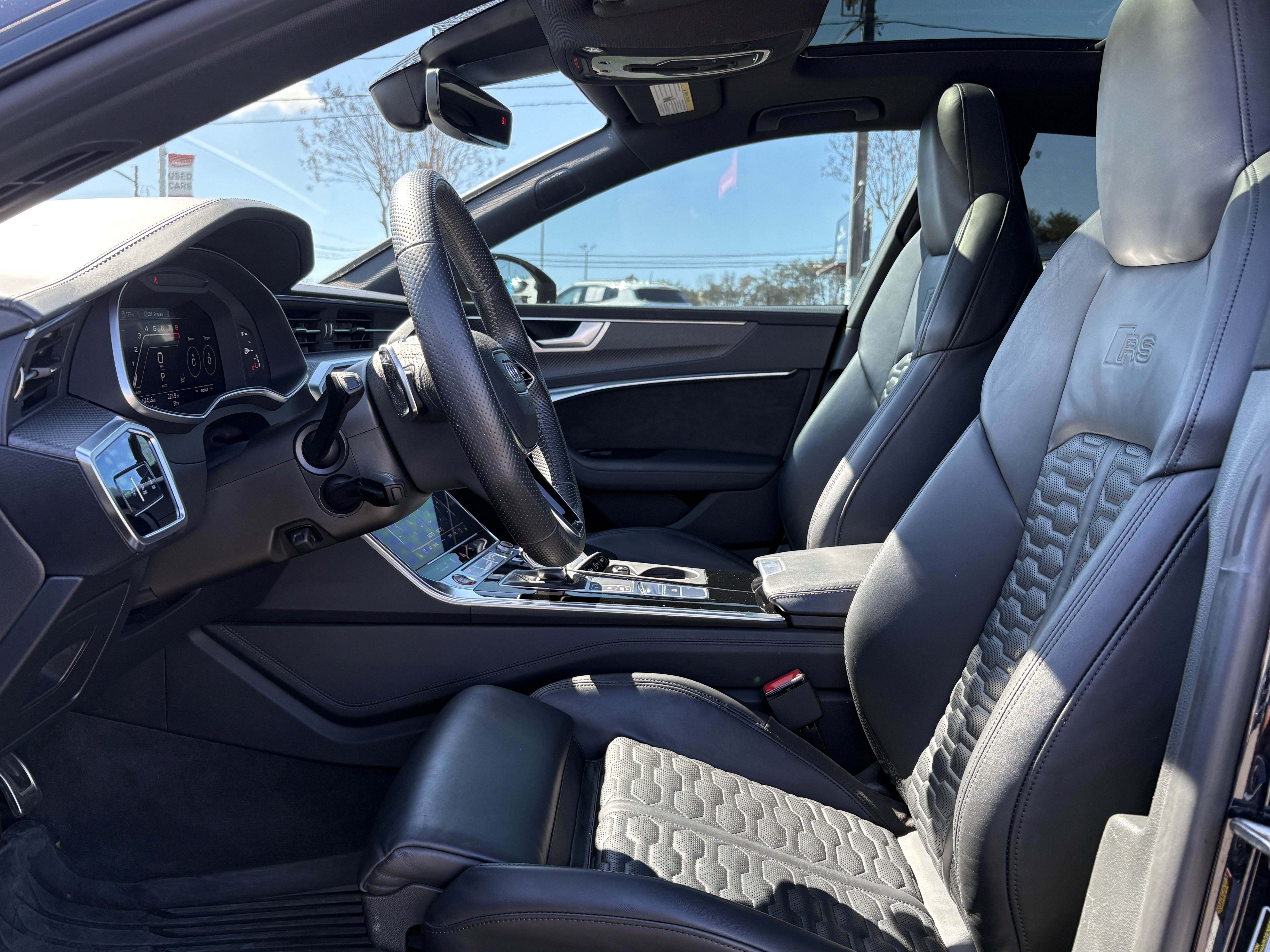 Used 2021 Audi RS 7 Sportback w/ Carbon Optic Package image 9