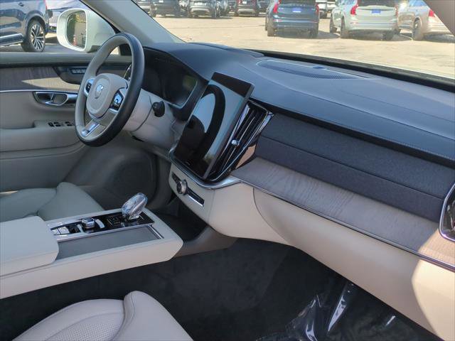 Used 2026 Volvo XC90 B6 Ultra w/ Protection Package image 27