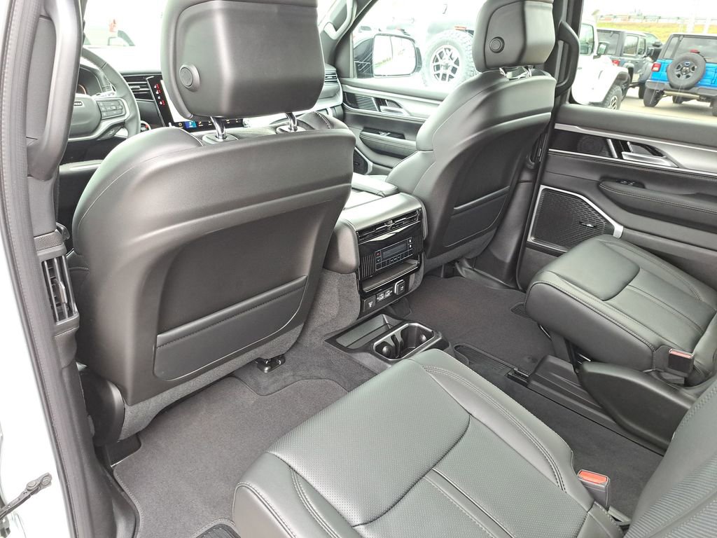 New 2026 Jeep Grand Wagoneer L 4WD image 16