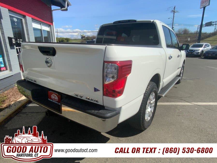 Used 2018 Nissan Titan SV AWD/4WD image 5