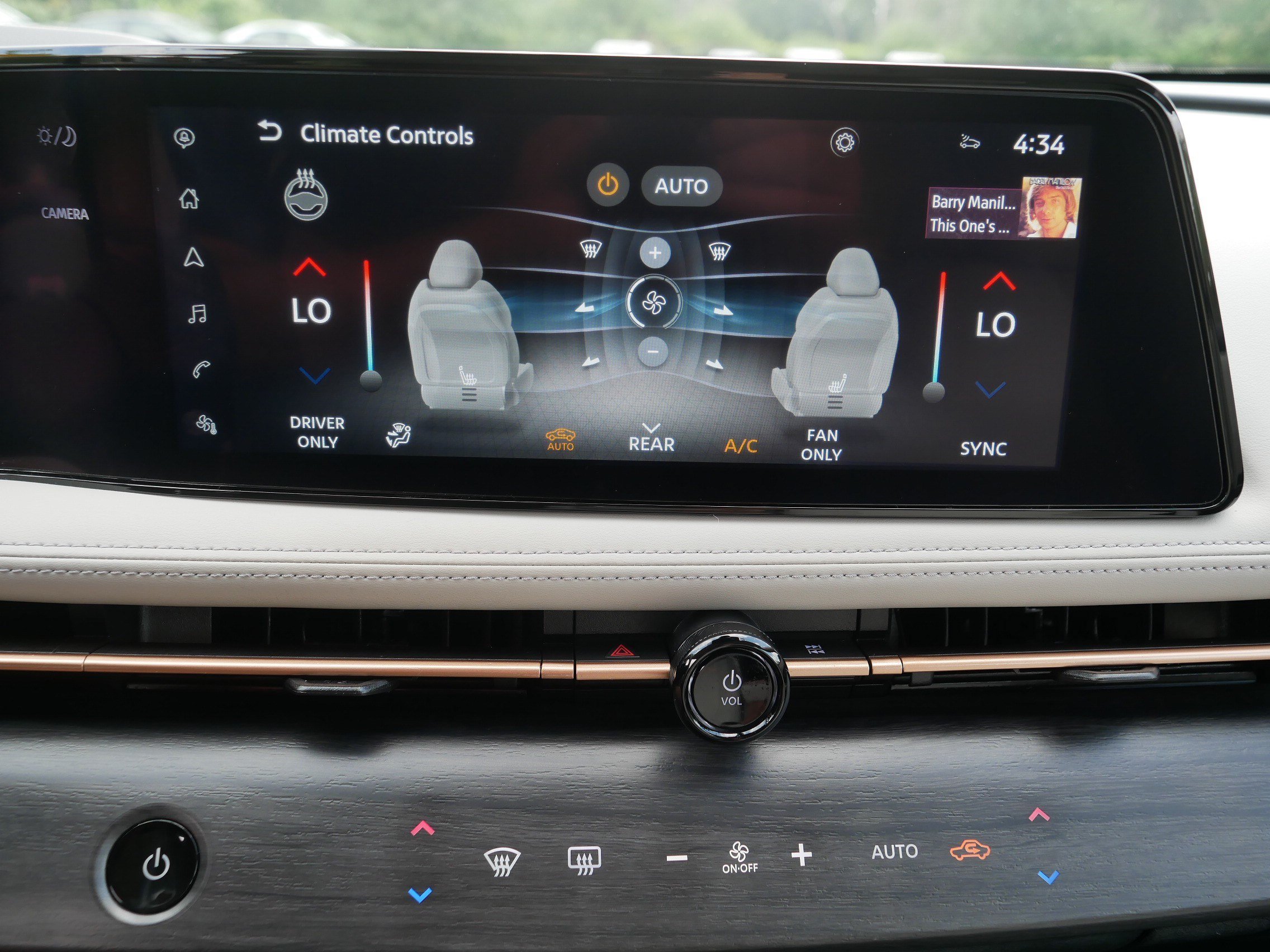 Certified 2023 Nissan Ariya AWD image 23