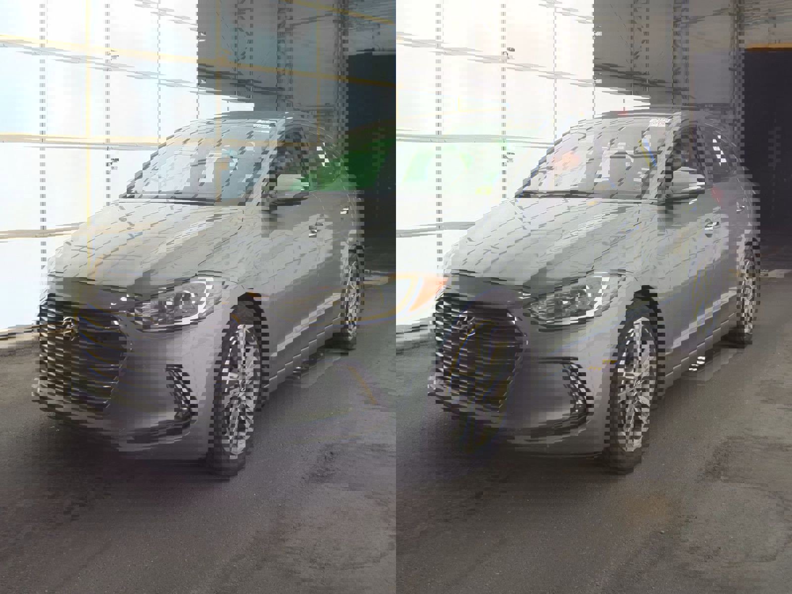 Used 2017 Hyundai Elantra Limited image 2