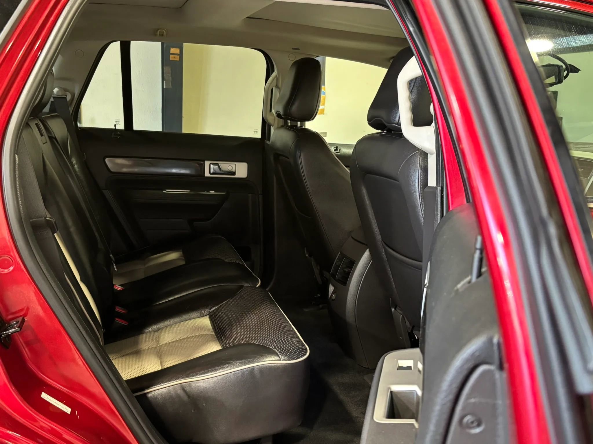 Used 2008 Lincoln MKX 2WD image 17