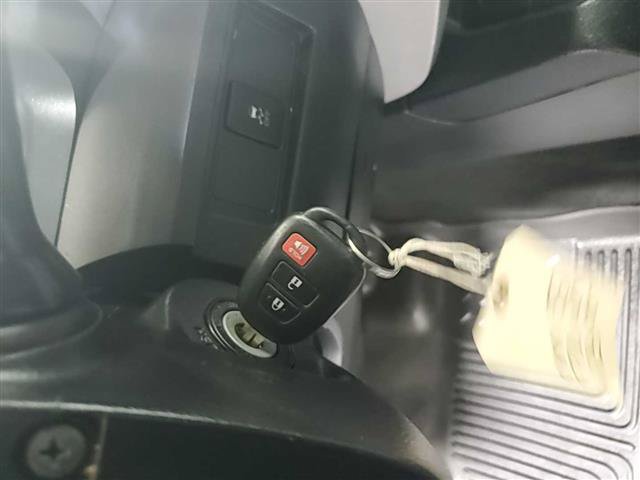Used 2019 Toyota Tundra SR5 w/ SR5 Upgrade Package RWD image 9