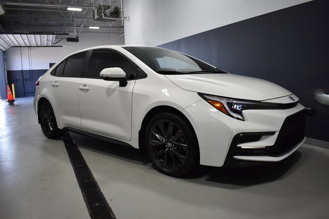 Used 2025 Toyota Corolla SE image 7