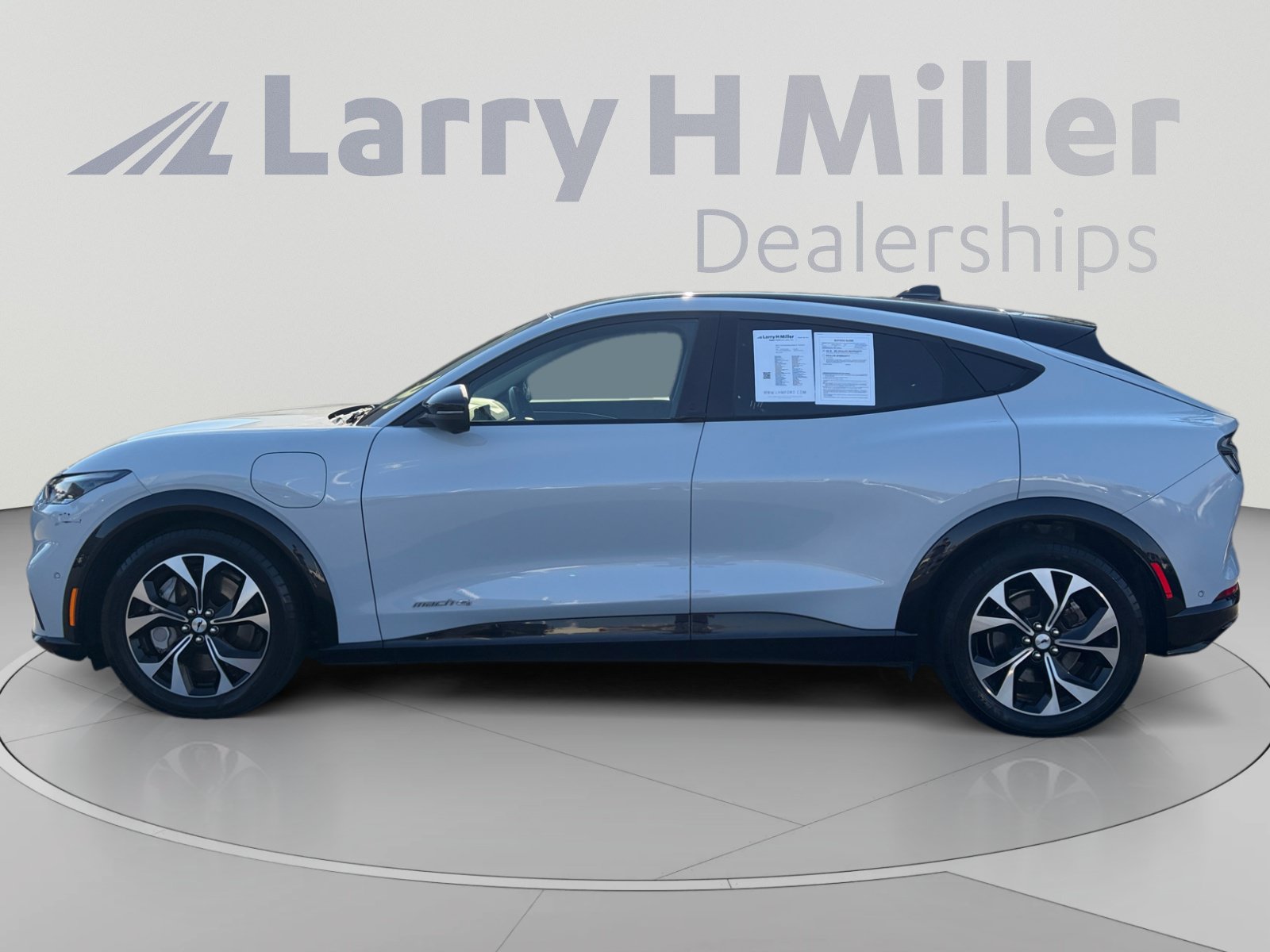 Used 2023 Ford Mustang Mach-E Premium AWD/4WD image 2