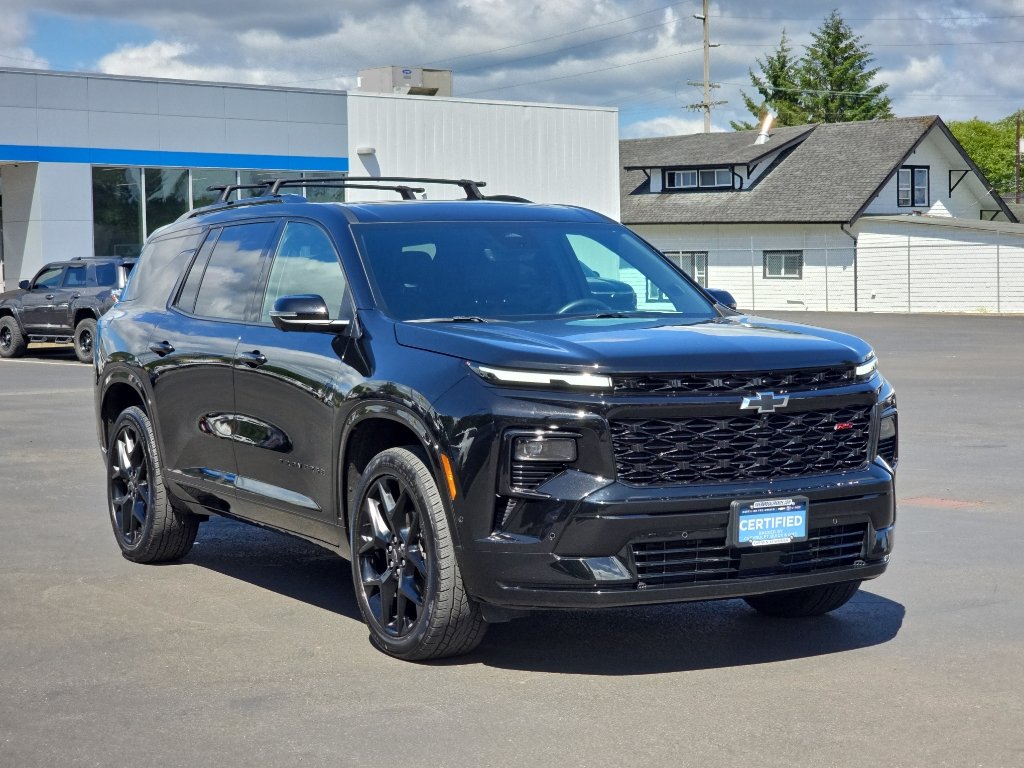 Used 2024 Chevrolet Traverse RS AWD/4WD image 2