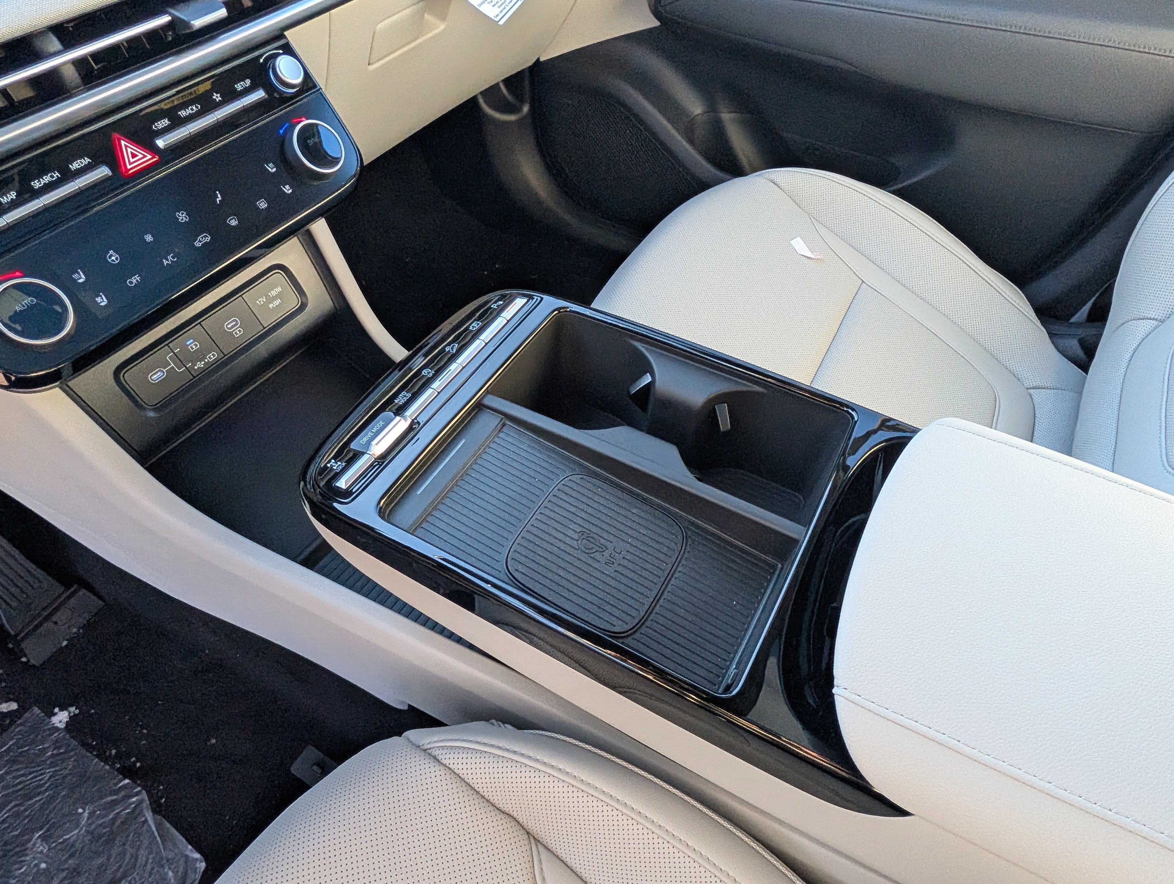 New 2026 Hyundai Tucson Limited image 27