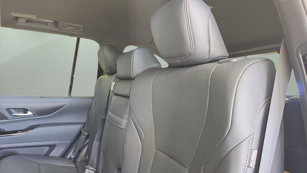 New 2026 Lexus LX 600 4WD w/ Accessory Package (2T) image 18