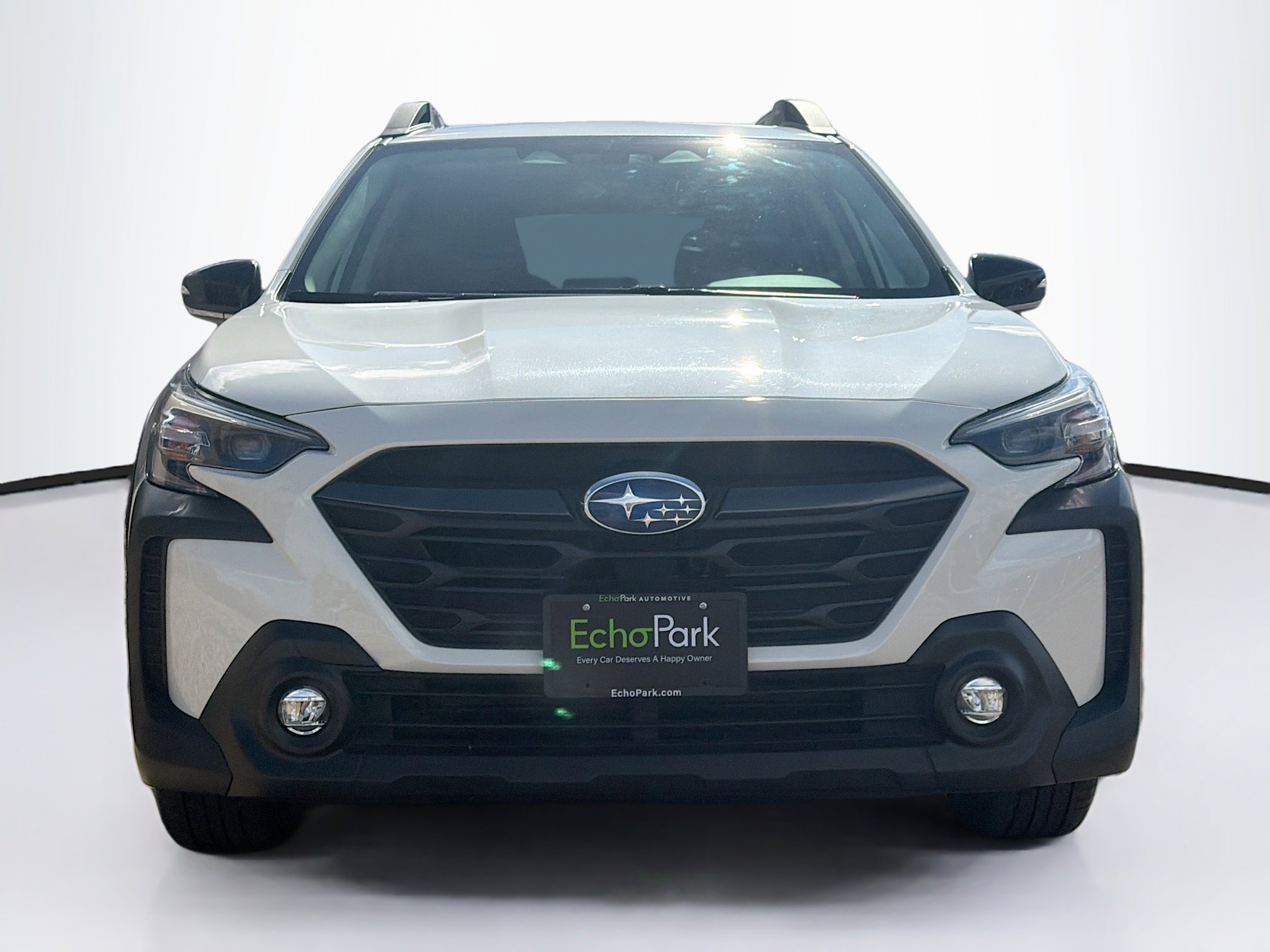 Used 2025 Subaru Outback Premium AWD/4WD image 2