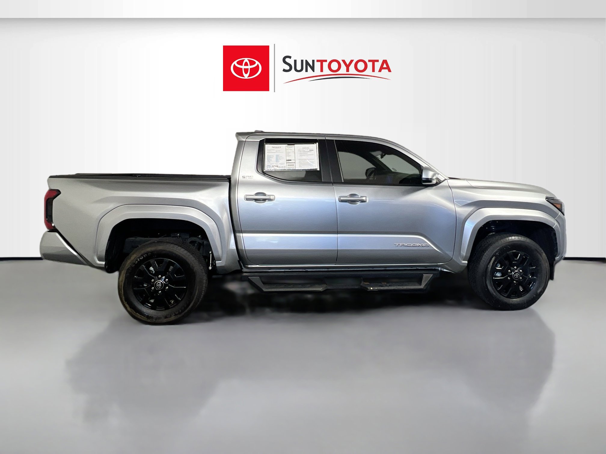 Used 2025 Toyota Tacoma SR5 RWD image 2