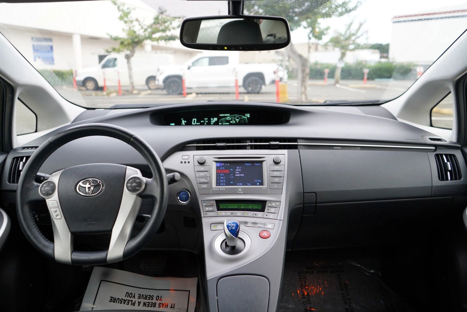 Used 2015 Toyota Prius Four image 18
