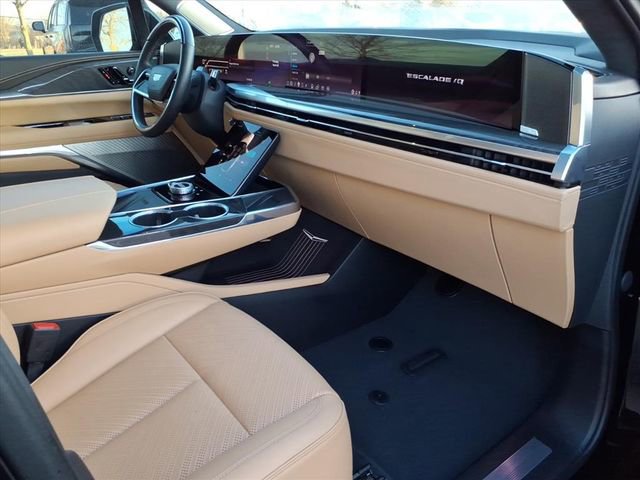 Used 2025 Cadillac Escalade IQ Sport 2 image 24