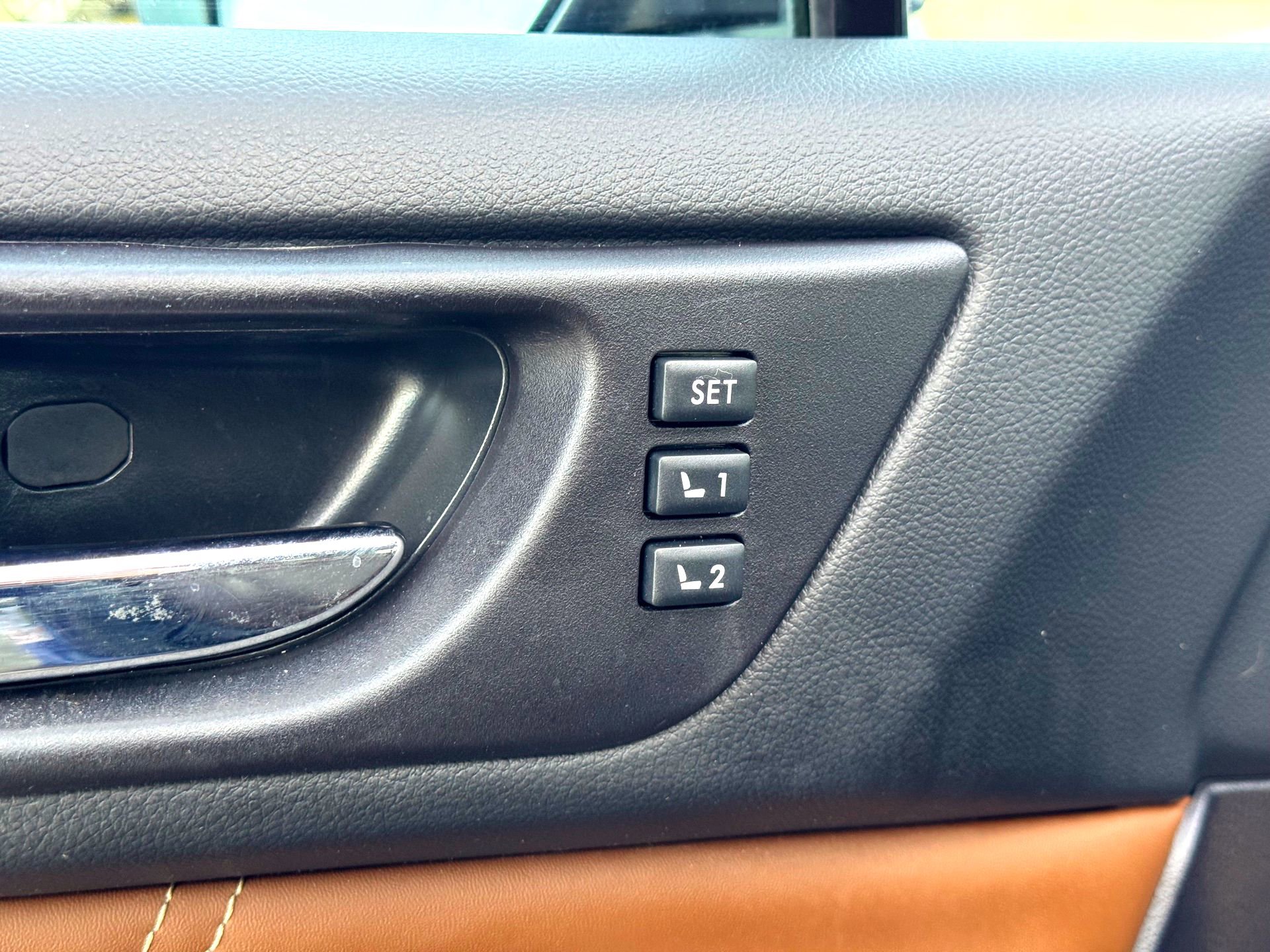 Used 2017 Subaru Outback 3.6R Touring image 18