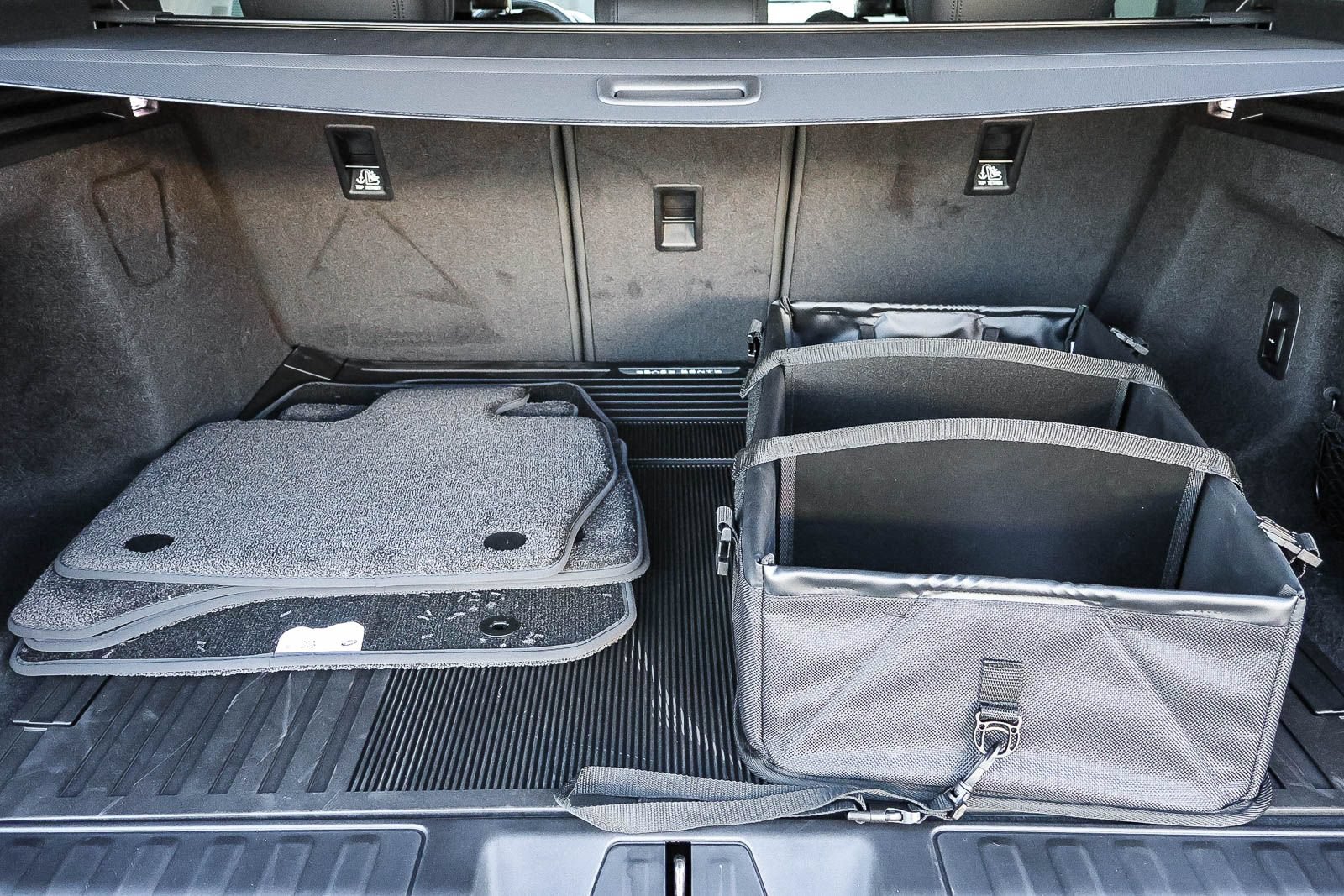 New 2026 Land Rover Range Rover Sport SE AWD/4WD image 26