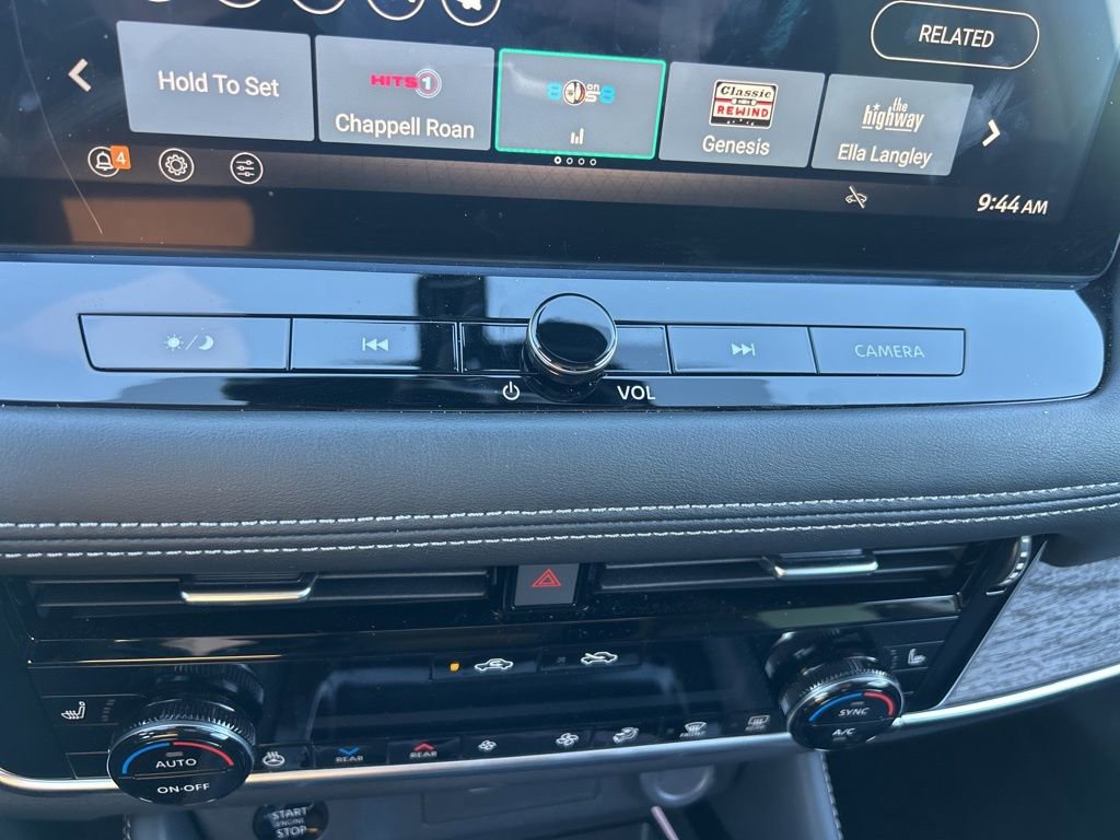 Used 2024 Nissan Rogue Platinum w/ Platinum Premium Package image 30