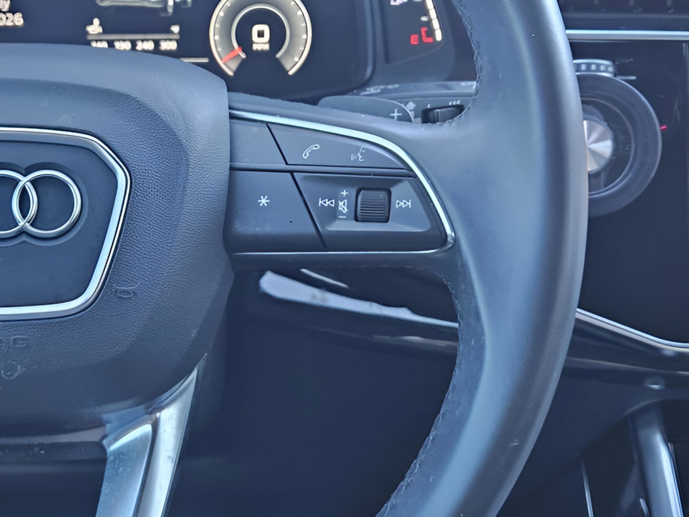 Used 2022 Audi Q7 2.0T Premium w/ Convenience Package image 26