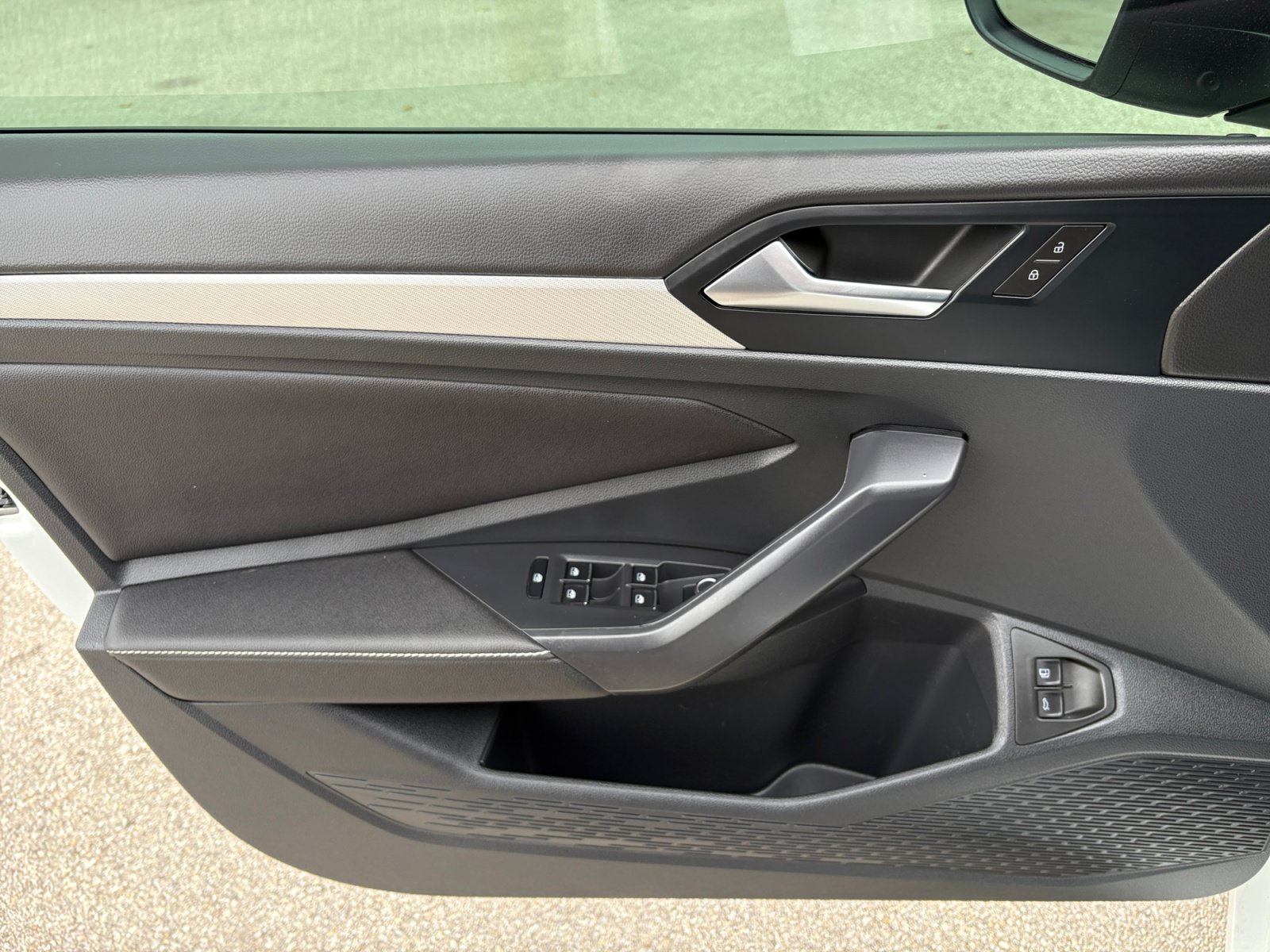 Certified 2024 Volkswagen Jetta Sport FWD image 23