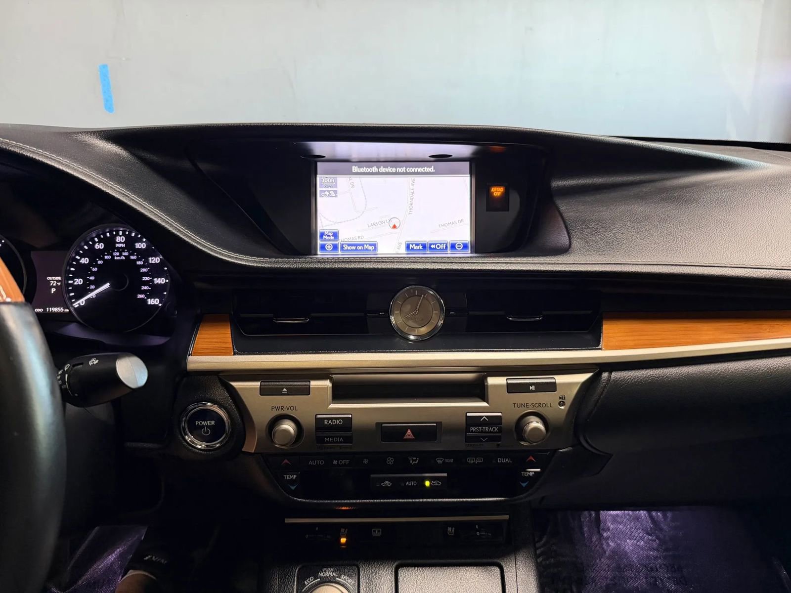 Used 2014 Lexus ES 300h w/ Luxury Package w/Bamboo Trim FWD image 13