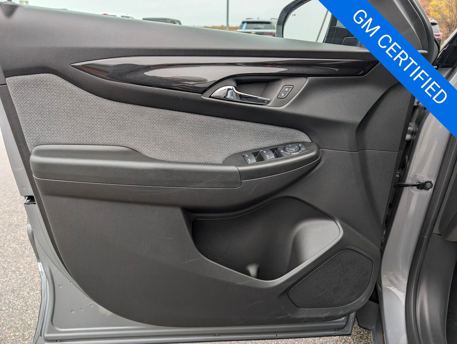 Used 2024 Chevrolet TrailBlazer LT w/ LT Cold Weather Package image 7