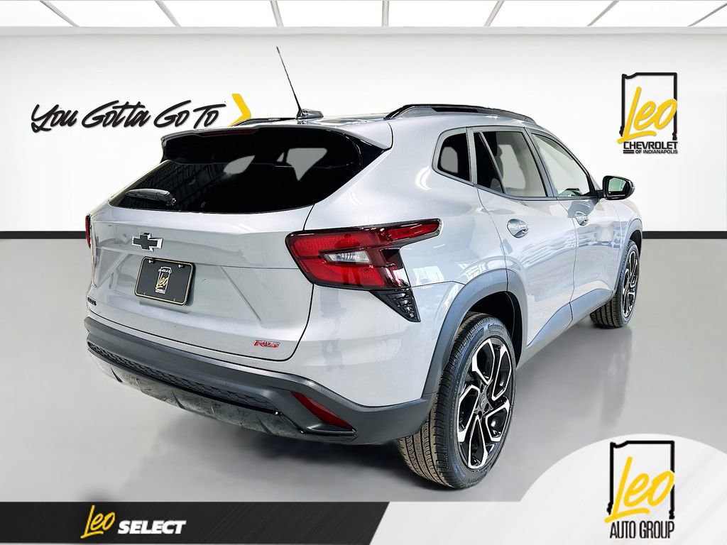 Certified 2024 Chevrolet Trax RS w/ Driver Confidence Package image 5