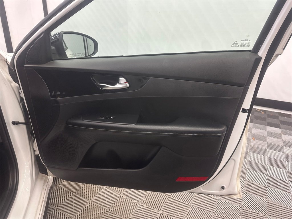 Used 2021 Kia Forte GT-Line image 15