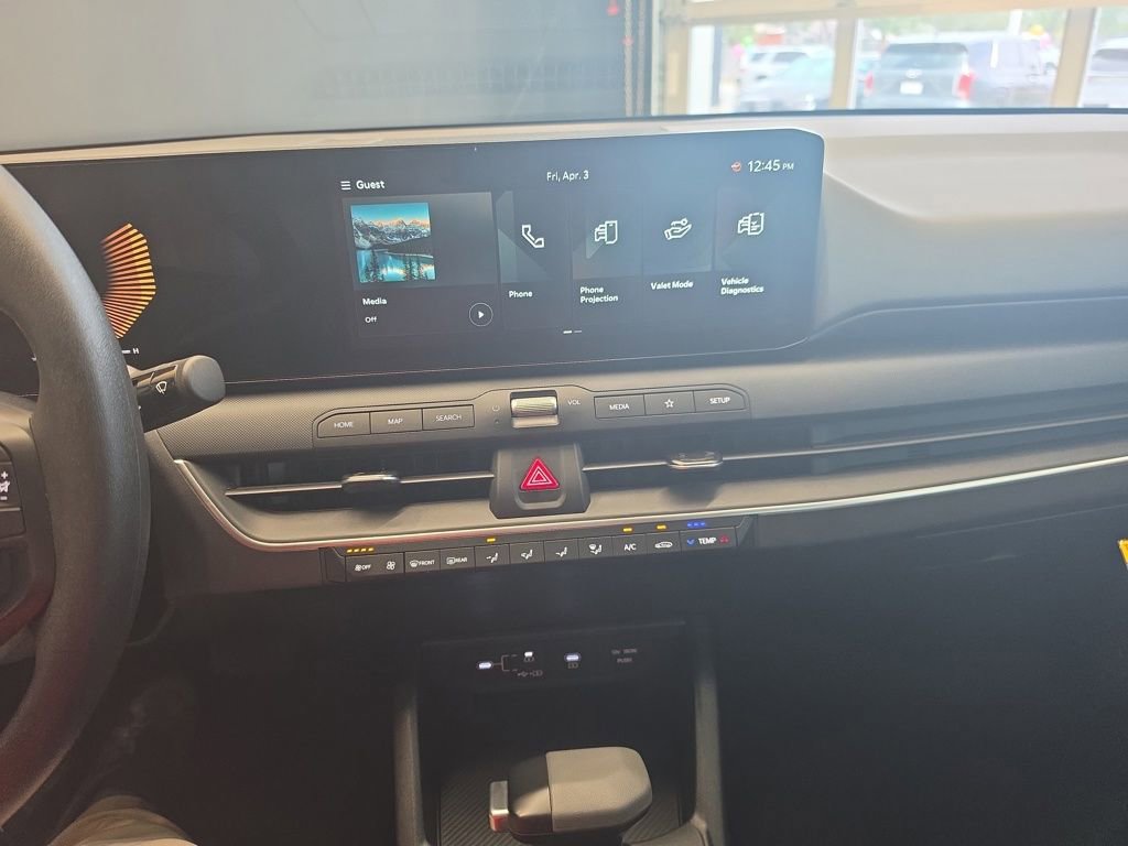 Certified 2025 Kia K4 LXS image 24