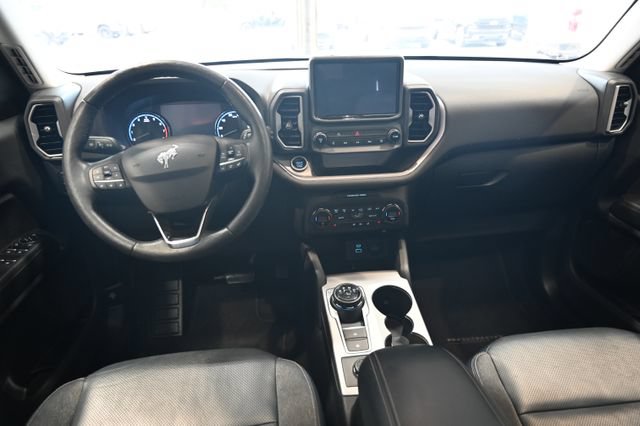 Used 2021 Ford Bronco Sport Outer Banks w/ Outer Banks Package AWD/4WD image 12