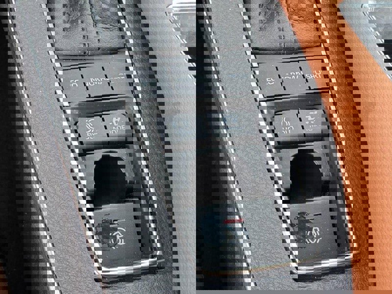 Used 2019 Toyota Avalon Limited w/ Advanced Safety Package image 23