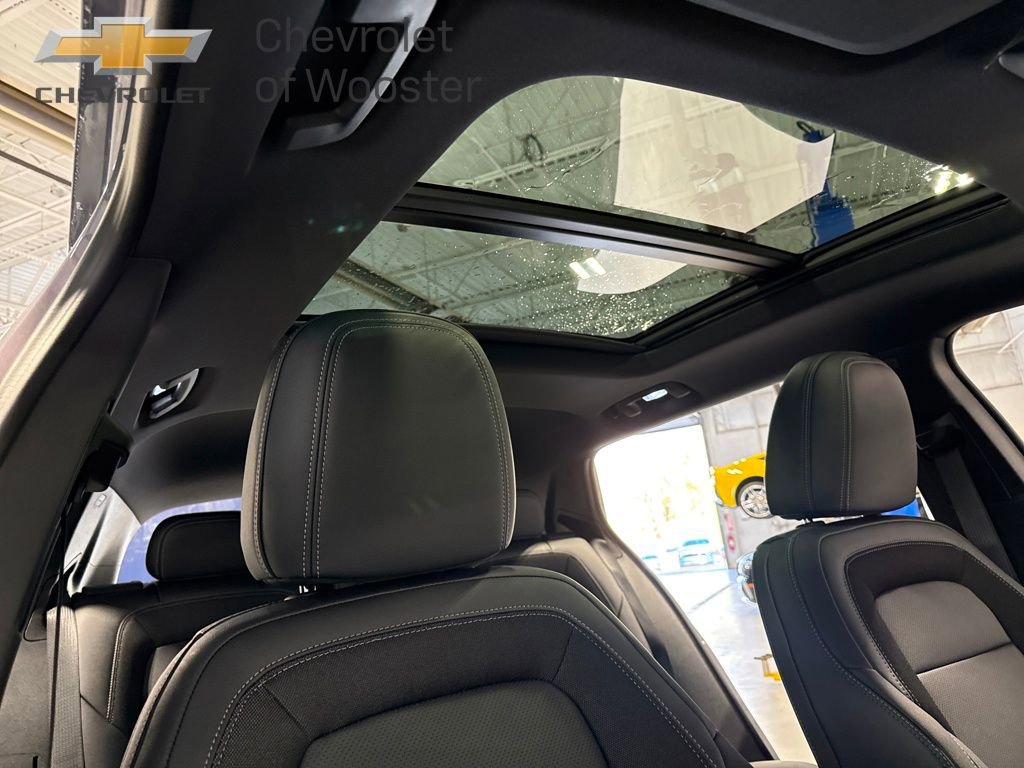 New 2026 Chevrolet Equinox EV LT image 29