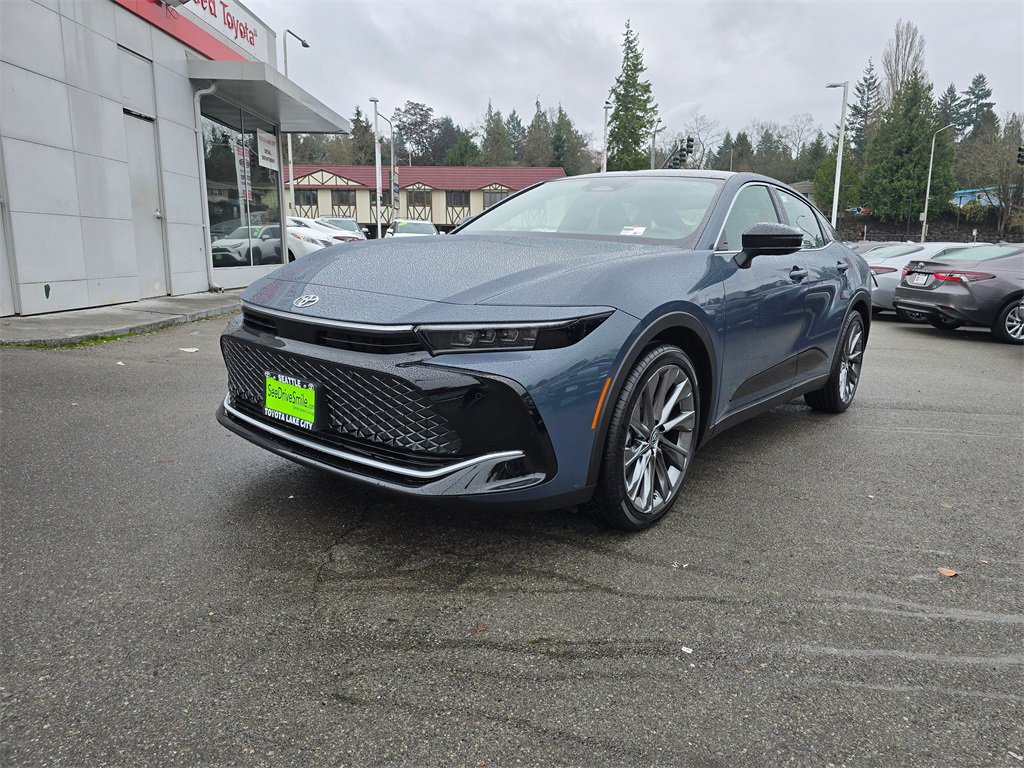 New 2026 Toyota Crown Limited image 3