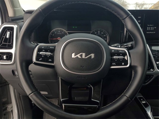 Certified 2022 Kia Sorento SX image 16