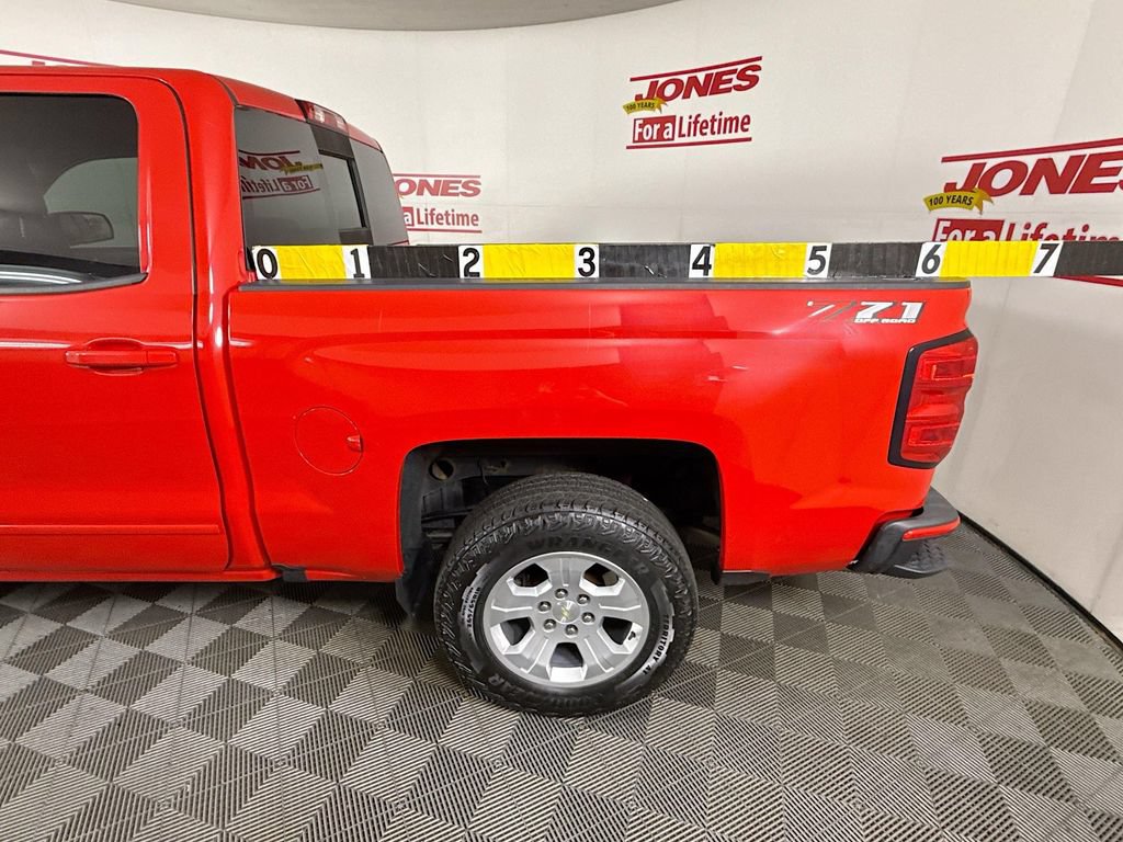 Used 2018 Chevrolet Silverado 1500 LT w/ All Star Edition AWD/4WD image 28
