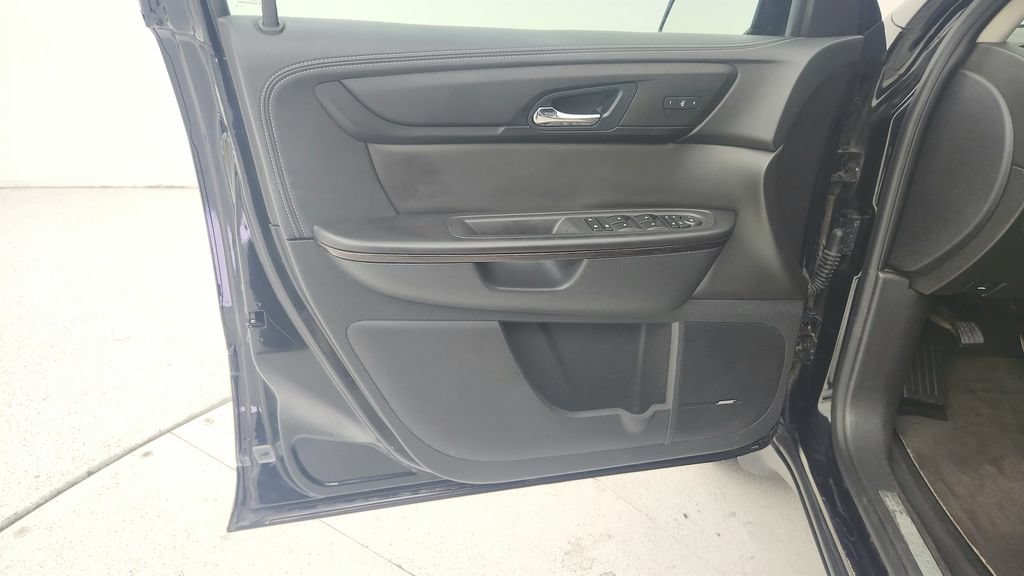 Used 2017 Chevrolet Traverse Premier FWD image 49