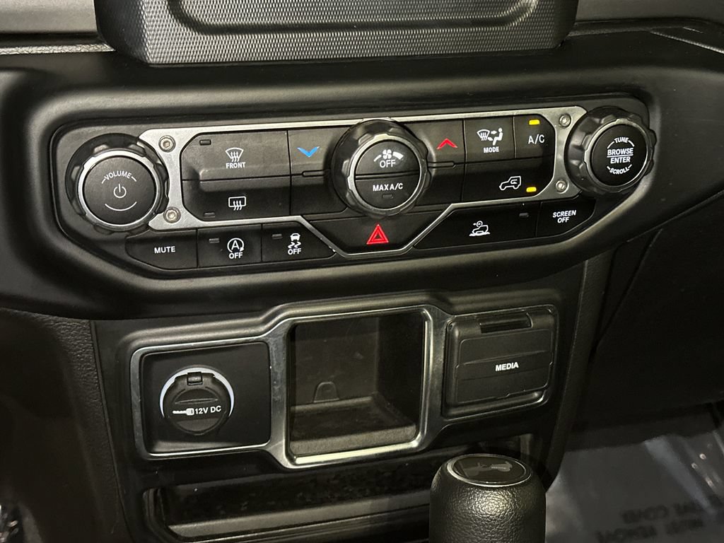 Used 2022 Jeep Wrangler Sport AWD/4WD image 22