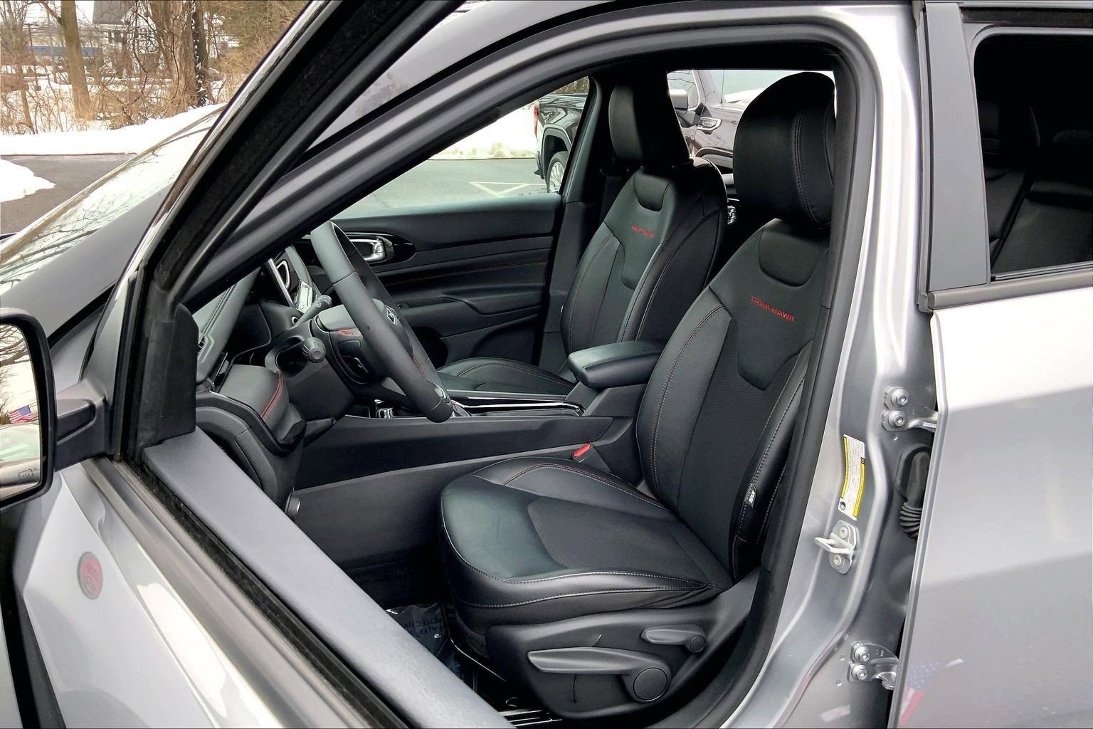 Used 2023 Jeep Compass Trailhawk w/ Sun and Sound Group image 8